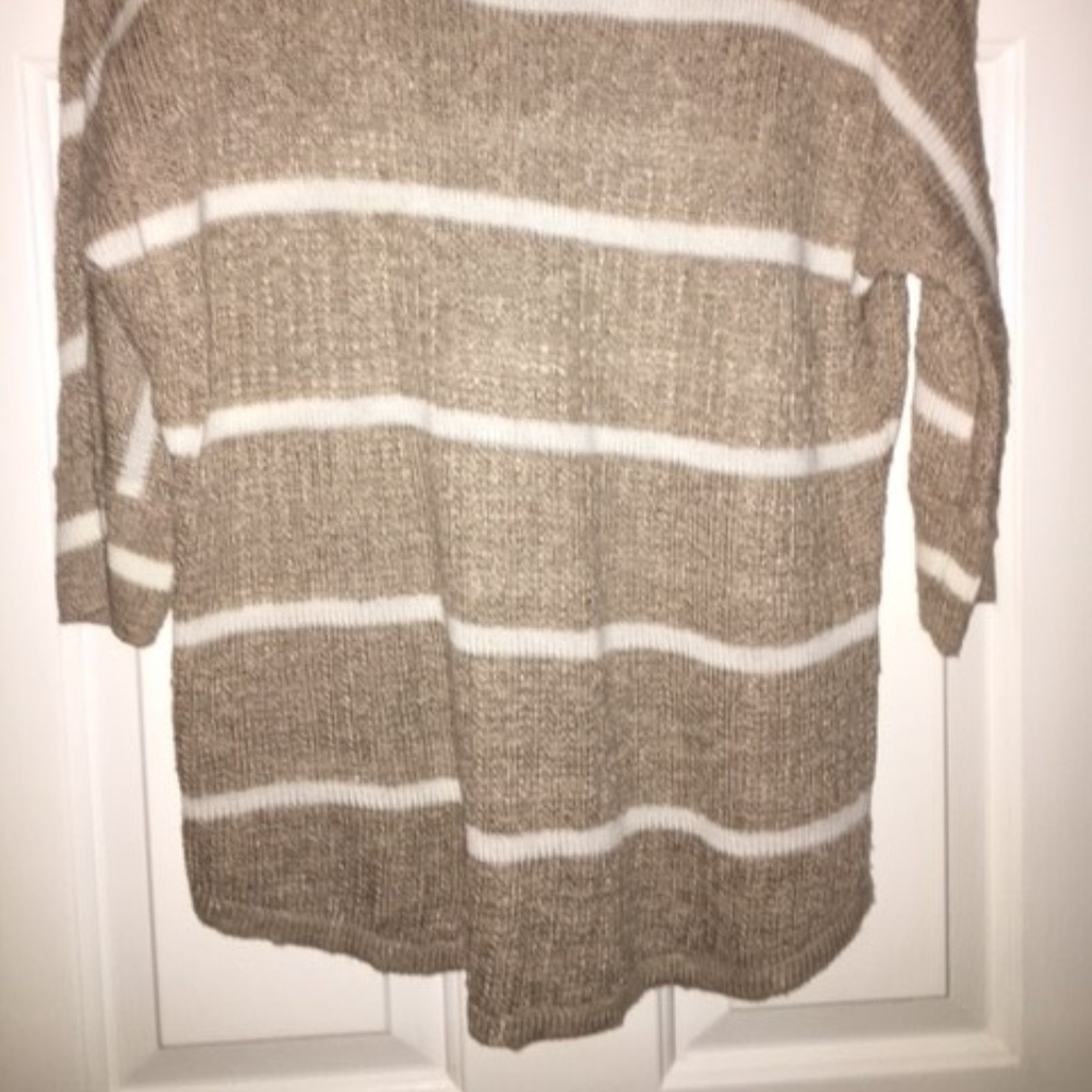 Sweater - Picture 2 of 3